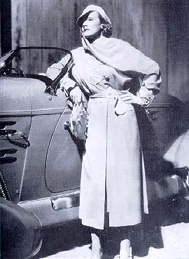 Марлен Дитрих около своего Обурна (1936)